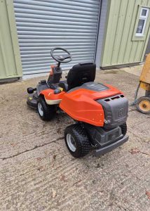 HUSQVARNA R216T